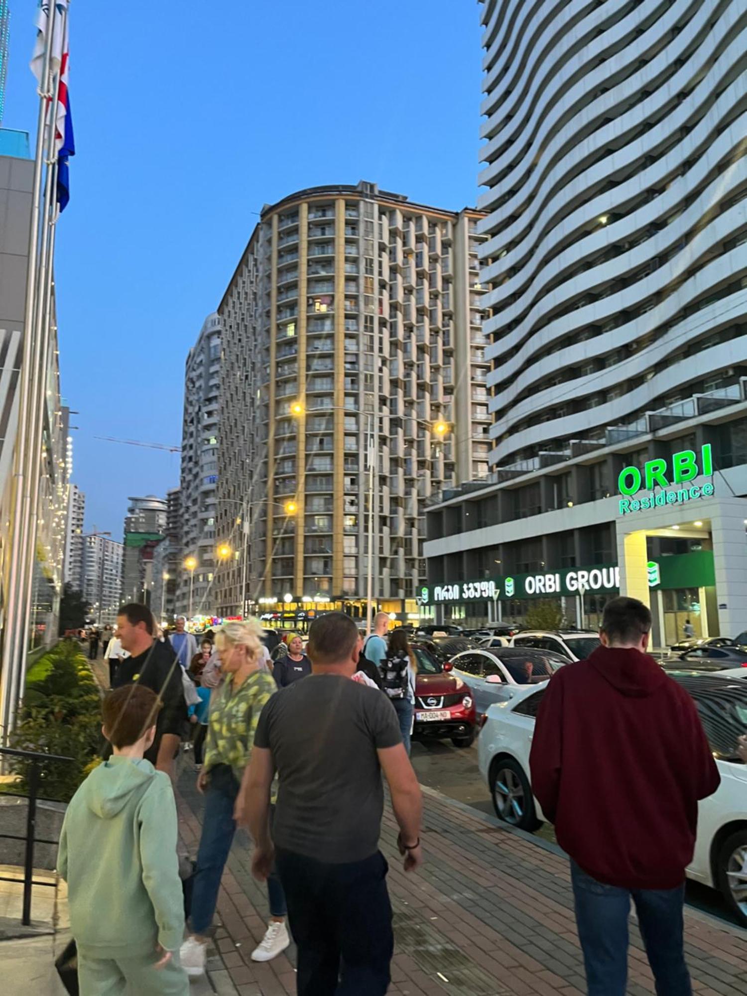 Orbi Plaza Tamara Aparthotel Batumi Exterior foto