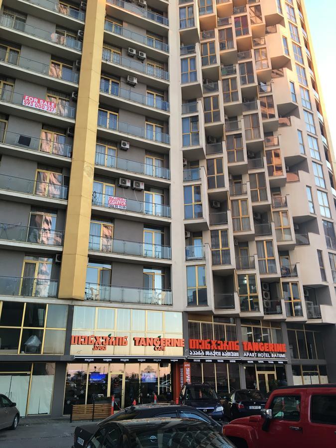 Orbi Plaza Tamara Aparthotel Batumi Exterior foto