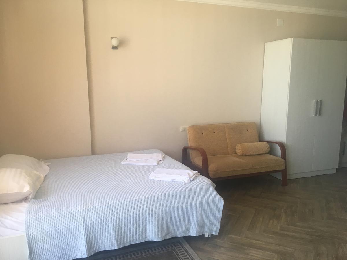 Orbi Plaza Tamara Aparthotel Batumi Exterior foto